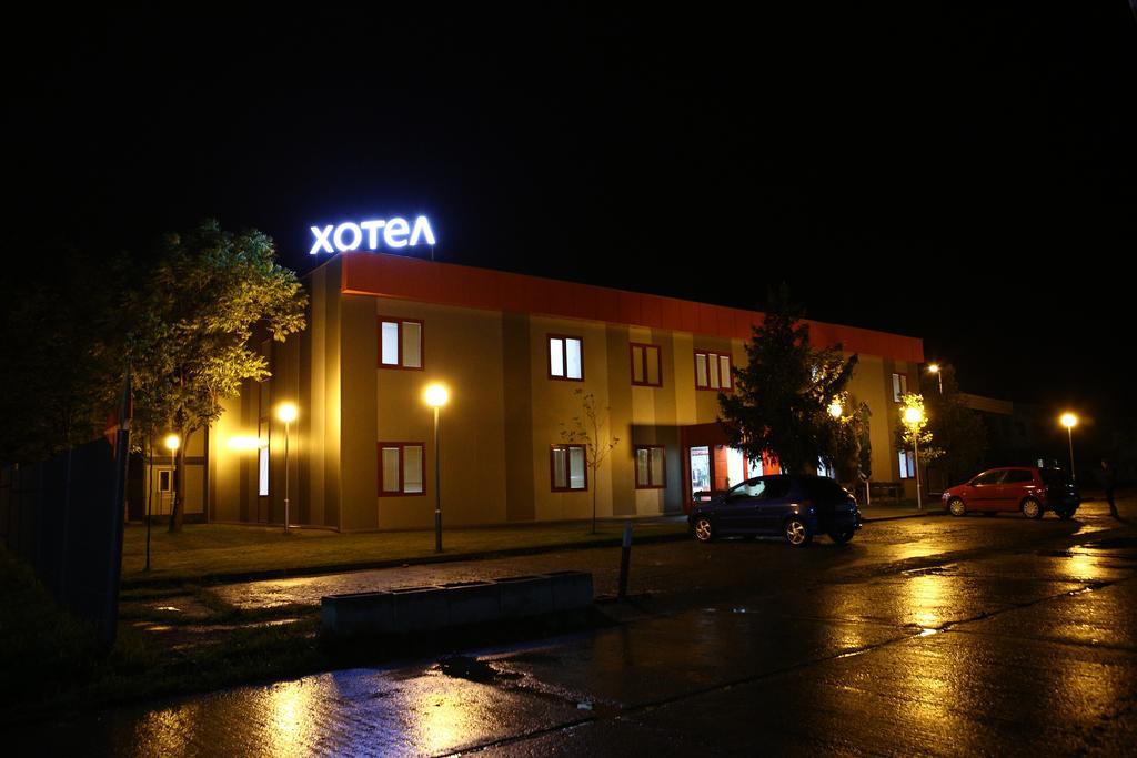 Hotel Iris بلوفديف المظهر الخارجي الصورة